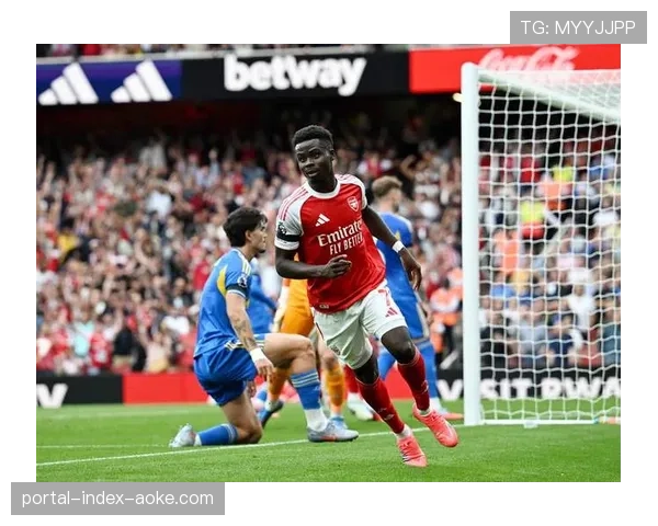 阿森纳3-0完胜维拉，萨卡传射建功，枪手暂登积分榜首。